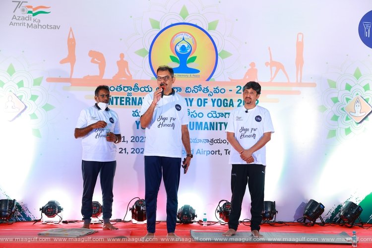 హైదరాబాద్ విమానాశ్రయంలో అంతర్జాతీయ యోగా దినోత్సవ వేడుకలు